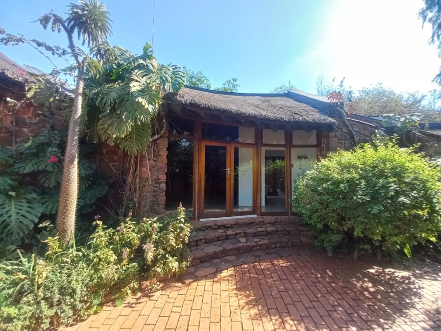 5 Bedroom Property for Sale in Broederstroom North West